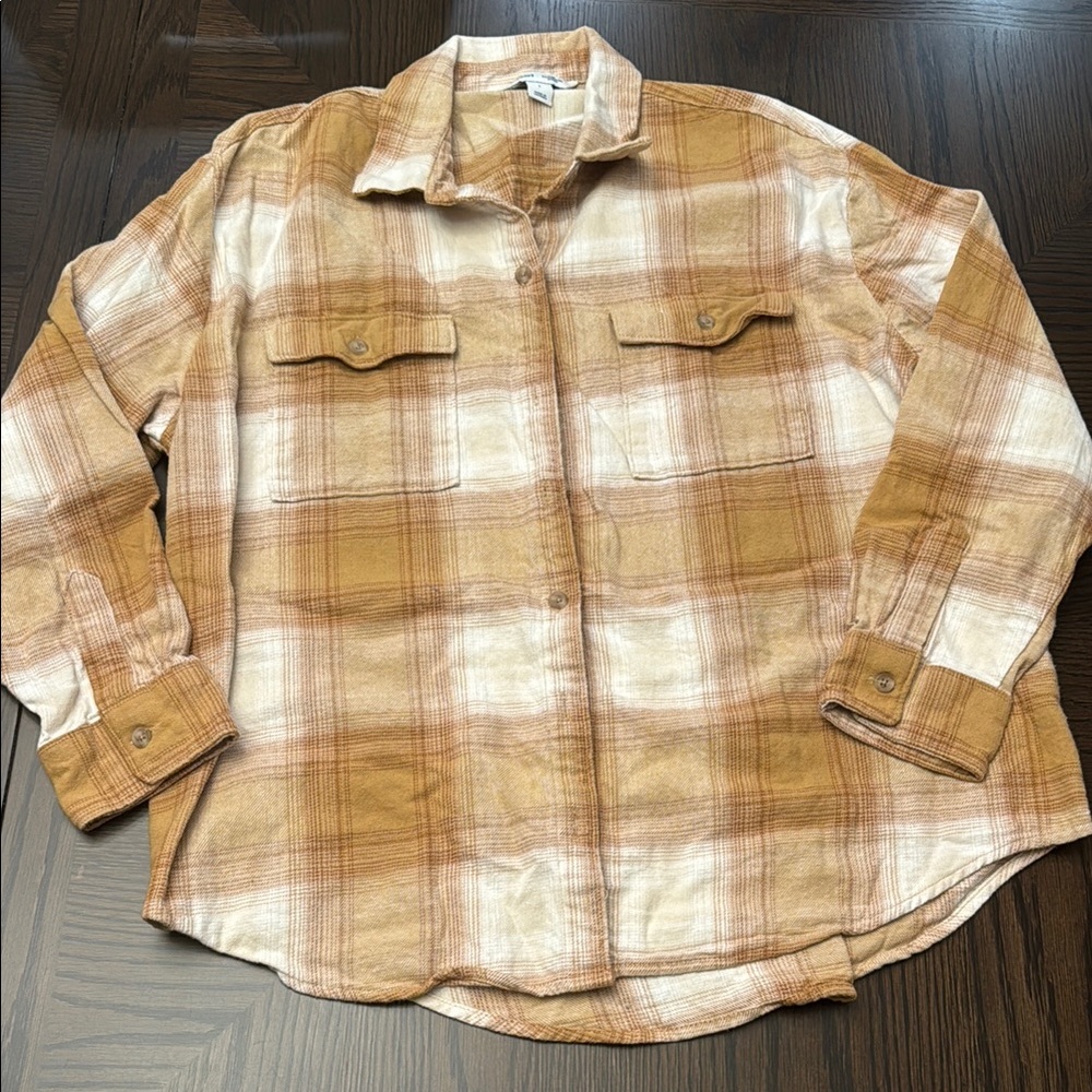 Old Navy Women's Tan Plaid Button Down Shirt